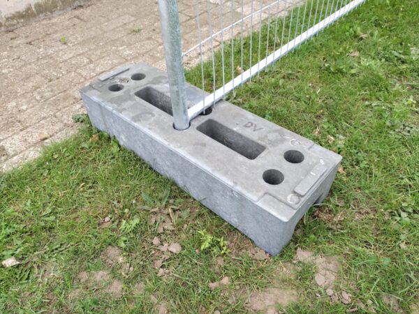 BOUWHEK 3,5 x 2M MET VOET EN KLEM - Afbeelding 2